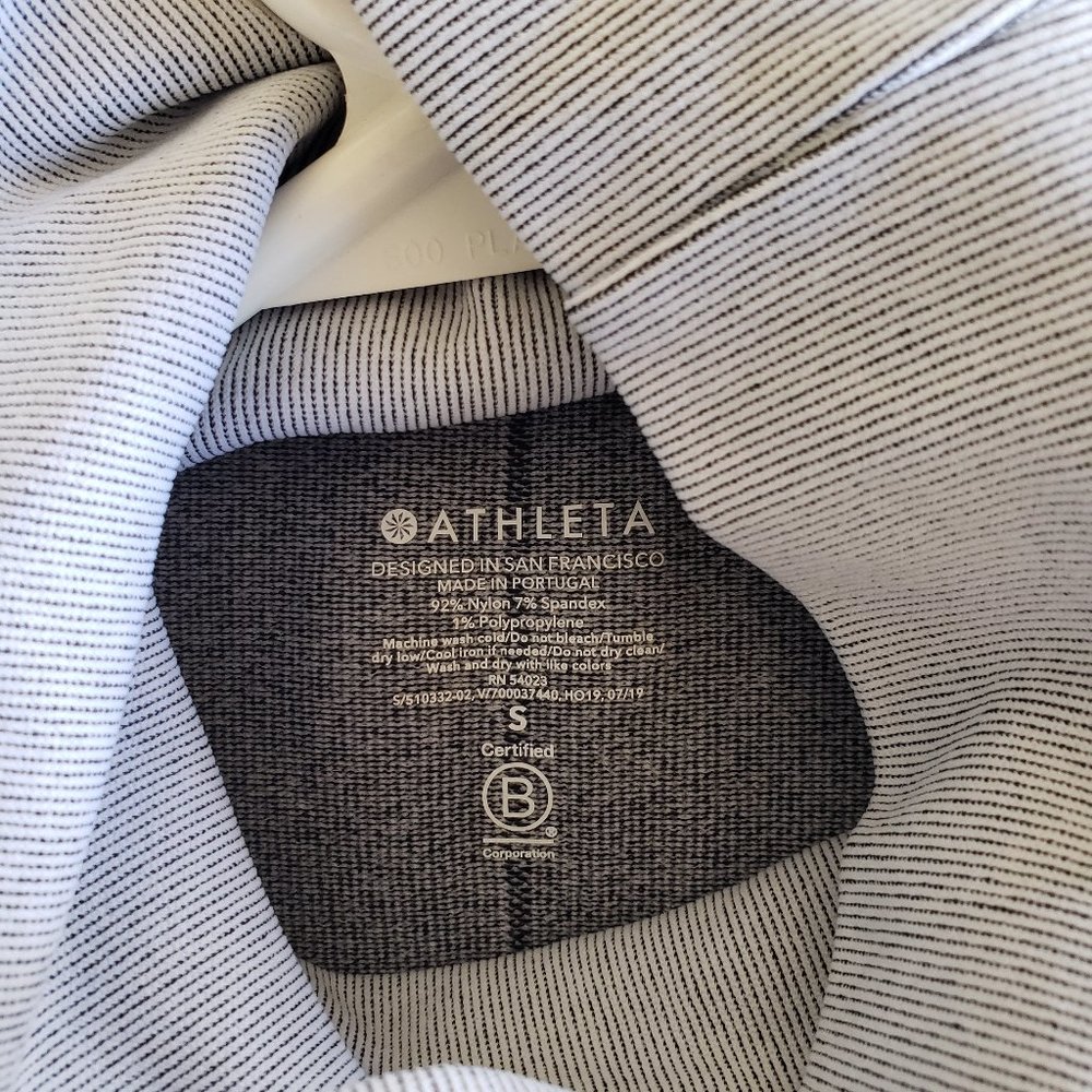 Athleta Flurry Downslope Turtleneck Size S